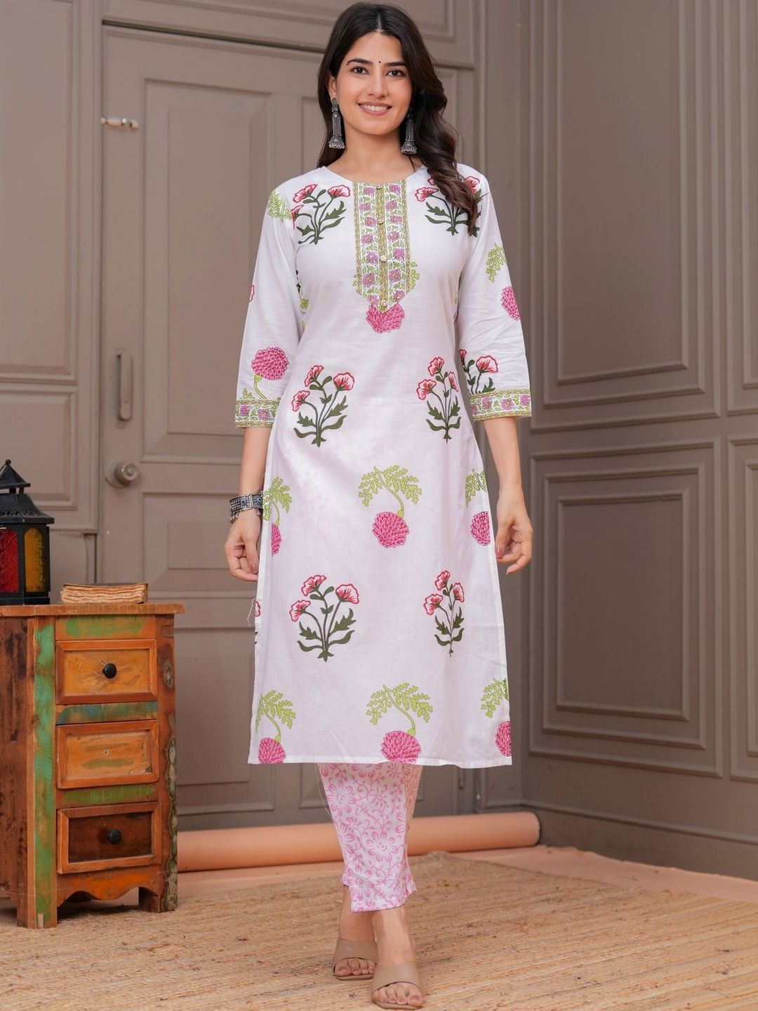 SARAI CREATIONS Women Floral Printed Regular Pure Cotton Kurta with Trousers-picture-35