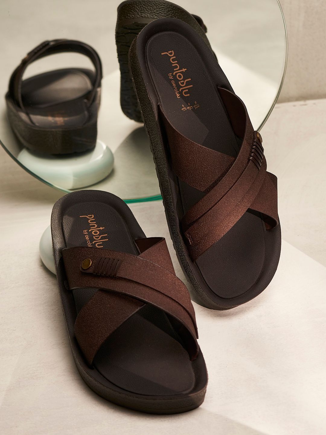 Puntoblu Men Textured Open Toe Flats with Bows-picture-33