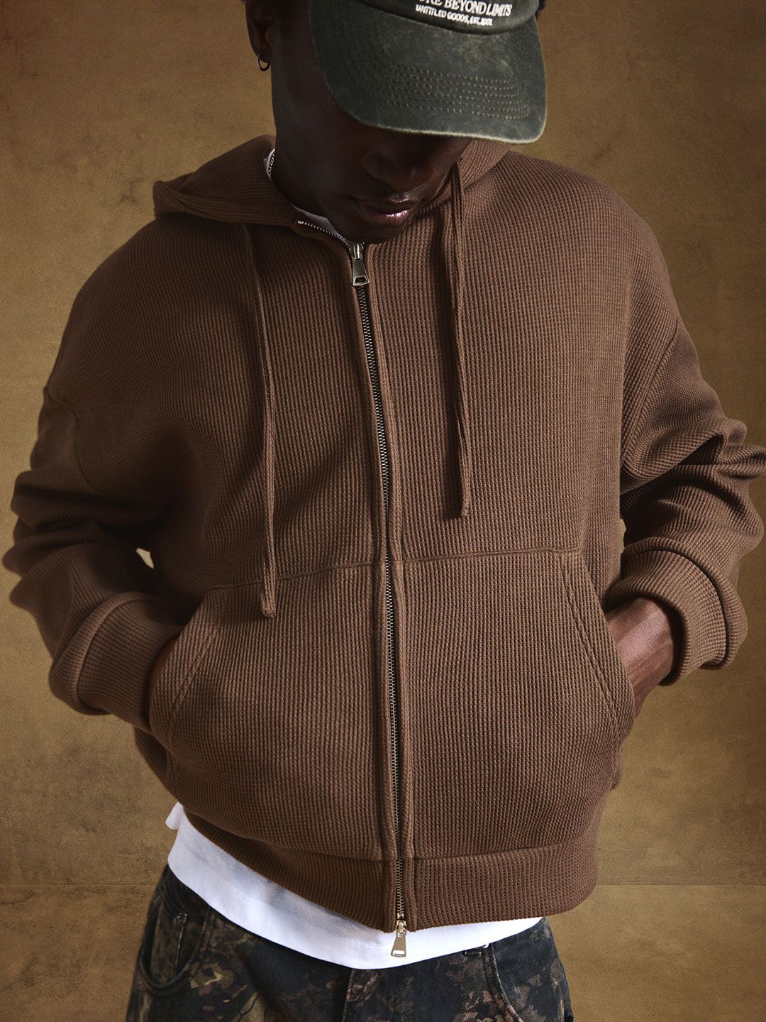 Bershka Men Waffle-knit sweatshirt with zip-picture-32