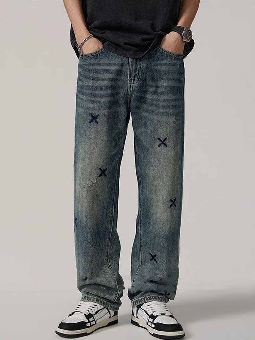 StyleCast x Revolte Men Straight Fit Mid-Rise Light Fade Applique Jeans-picture-31