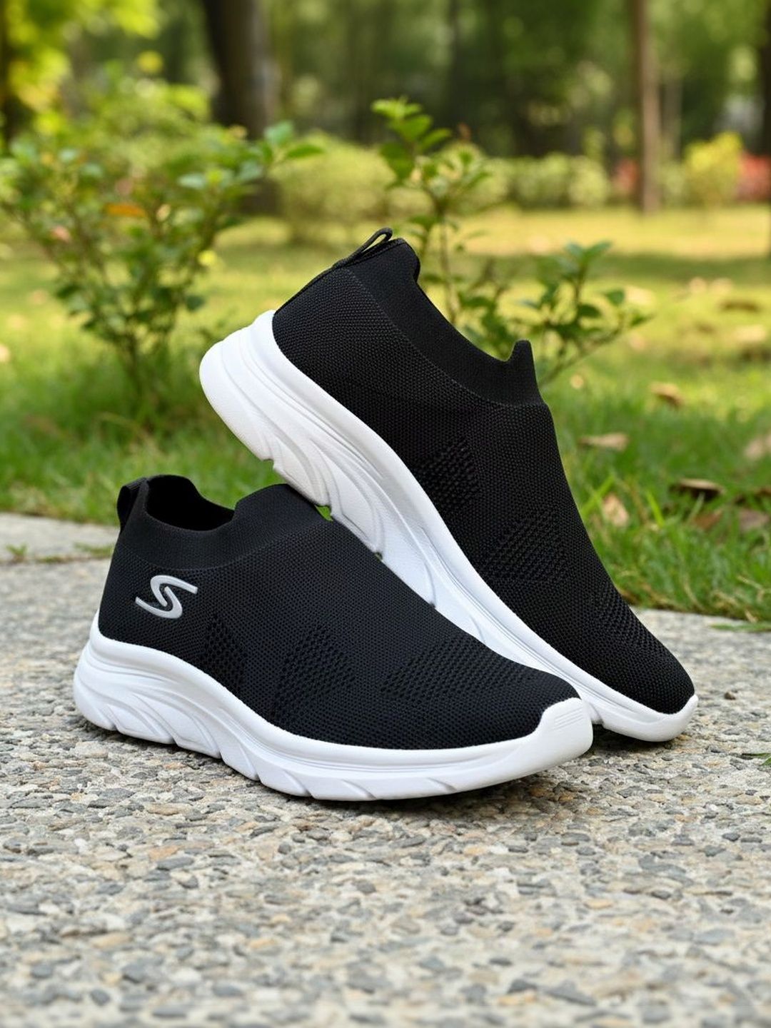 WEARISH Men Textured Sneakers-picture-17