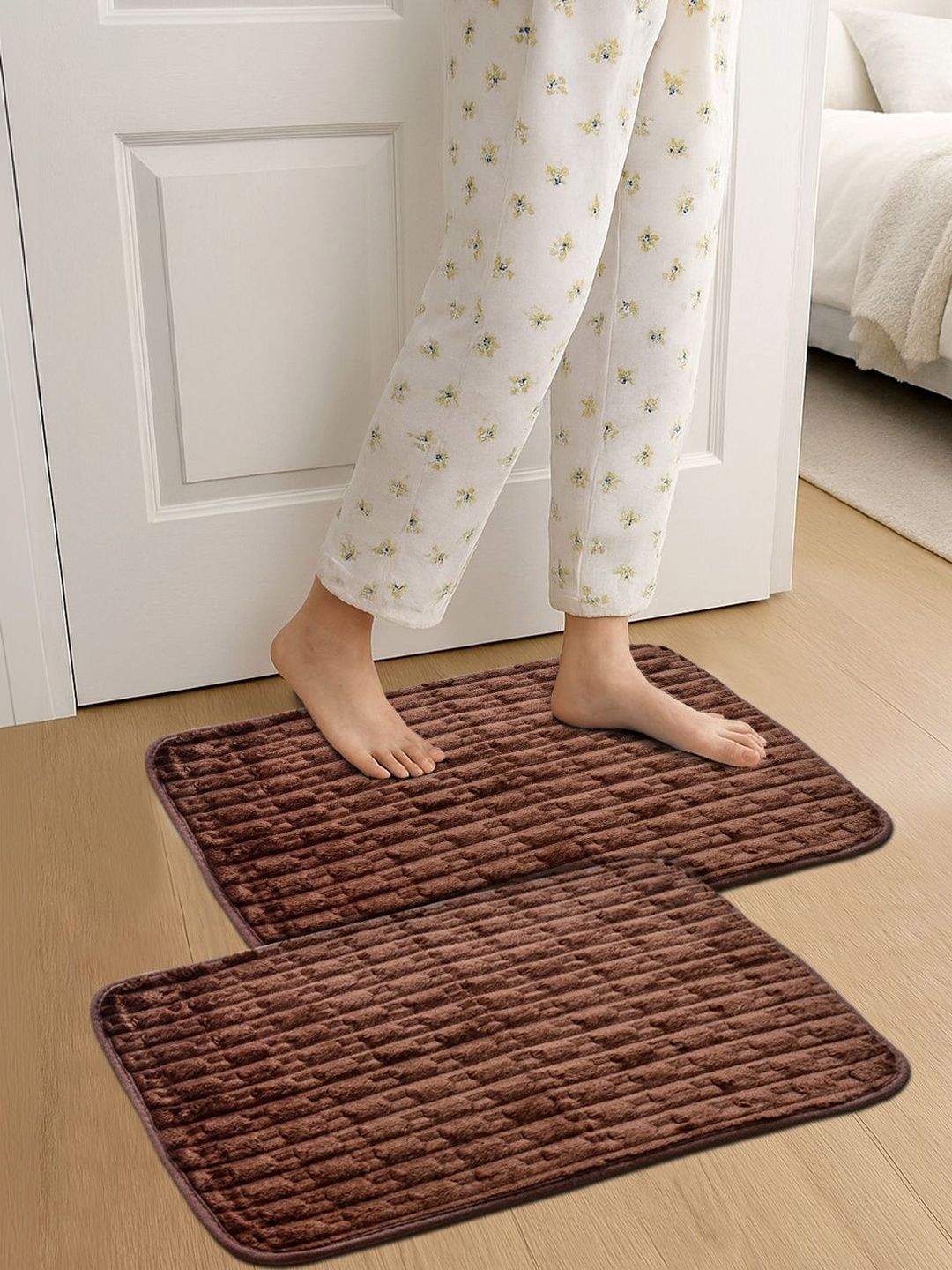 FABINALIV 2-Pcs Brown Striped Ultra Soft Anti Skid Bat Mats-picture-41