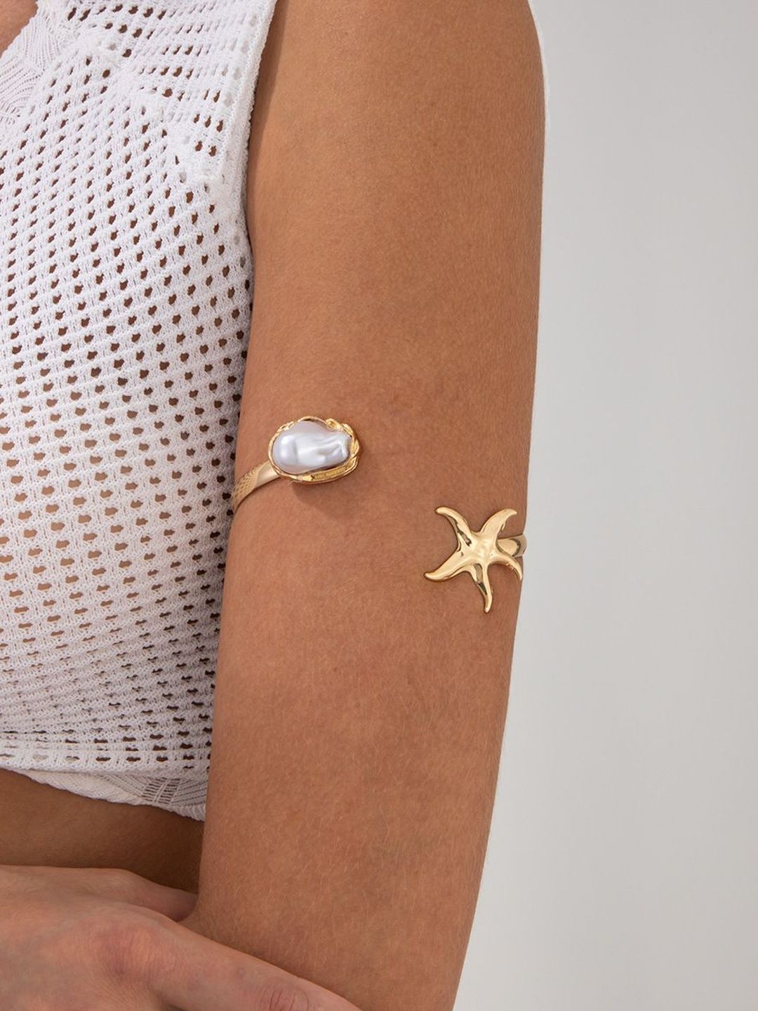 StyleCast x Revolte Women Pearls Gold-Plated Cuff Bracelet-picture-47