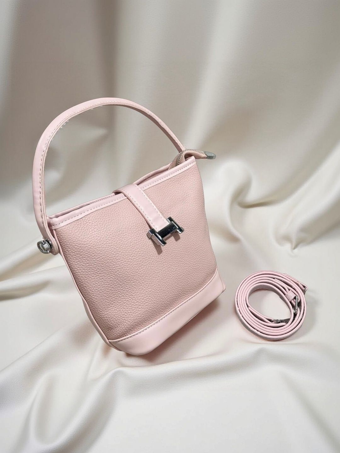 GLOSSY Textured PU Structured Handheld Bag-picture-33