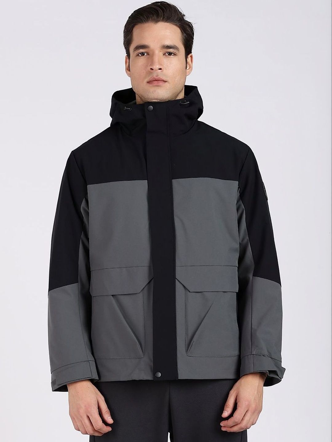 Xtep Men Colourblocked Lightweight Outdoor Puffer Jacket-picture-38