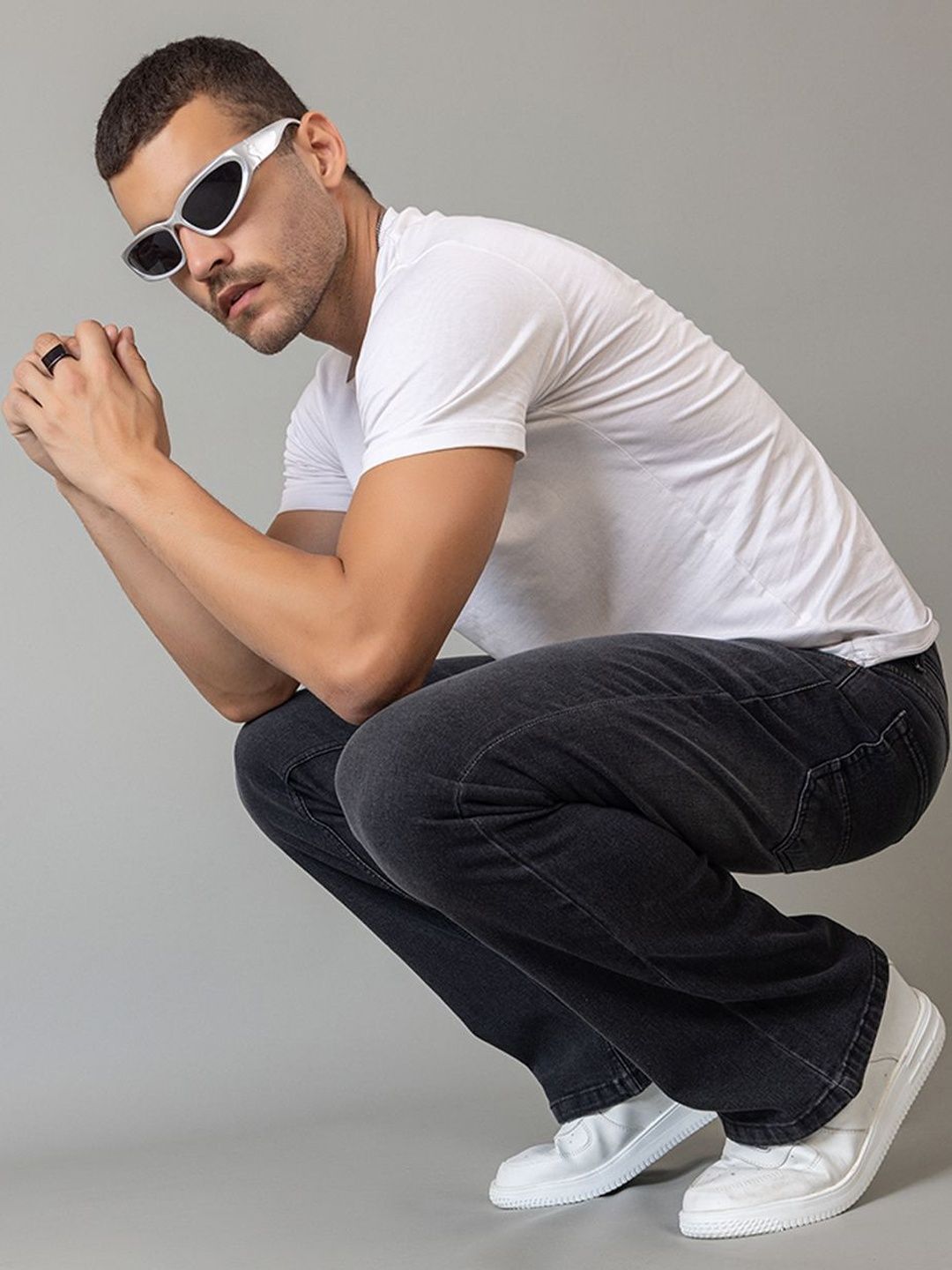 Club York Men Boyfriend Fit Mid-Rise Light Fade Jeans-picture-22