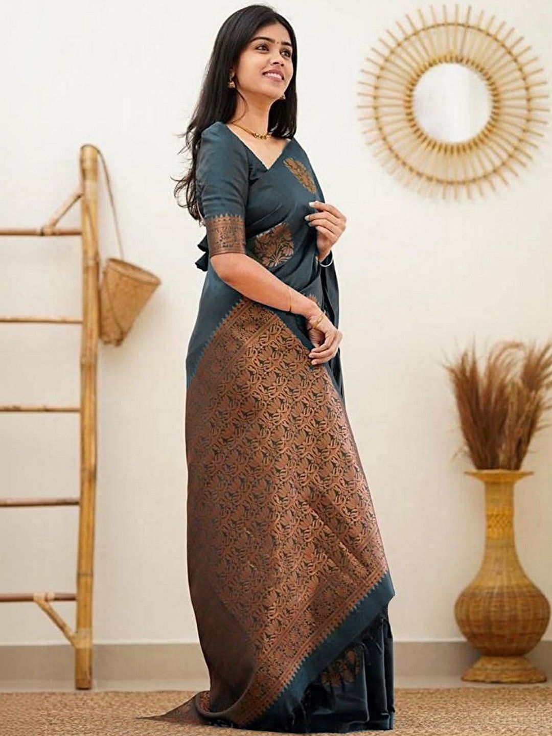 JANOI Woven Design Zari Silk Blend Handloom Banarasi Saree-picture-28