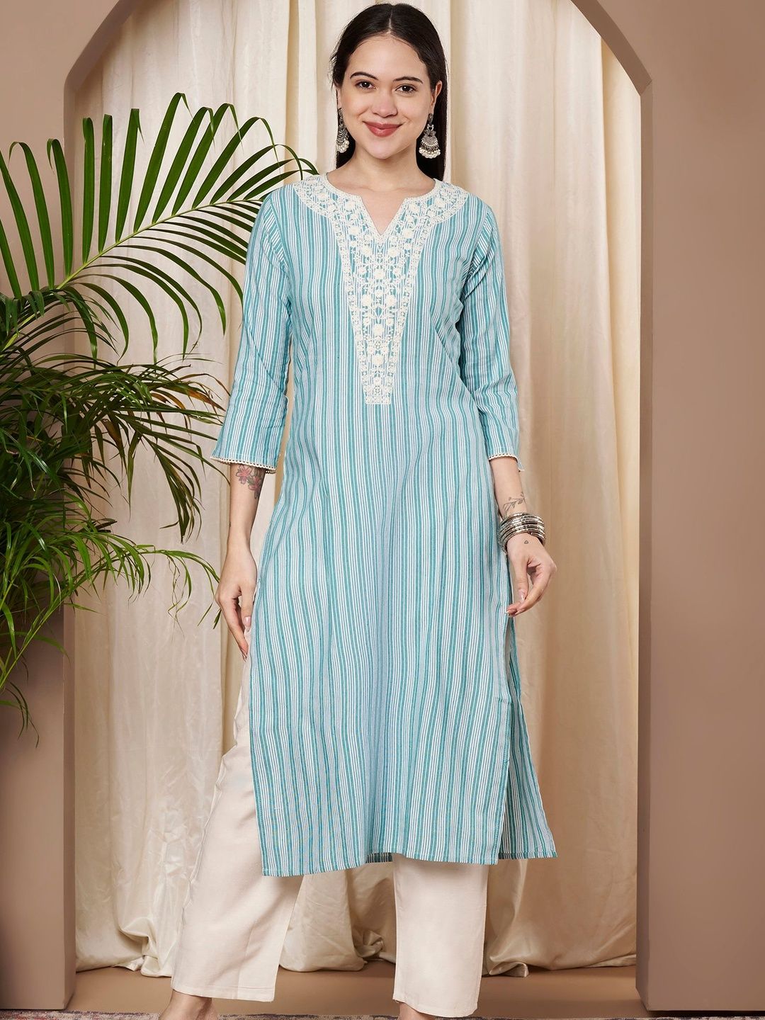HERE&NOW Embroidered V-Neck Thread Work Thread Work Kurti-picture-36