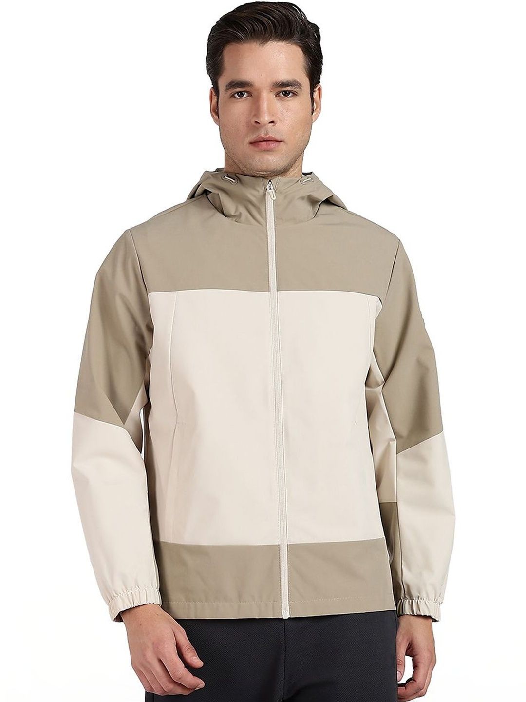 Xtep Men Colourblocked Windcheater Training or Gym Woven Jacket-picture-10