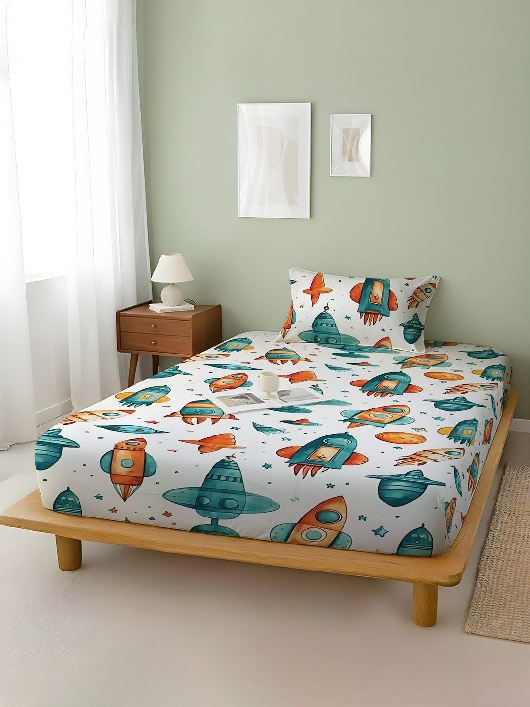 WEAVE AND DECOR White Conversational 300 TC Single Bedsheet with 1 Pillow Covers-picture-17