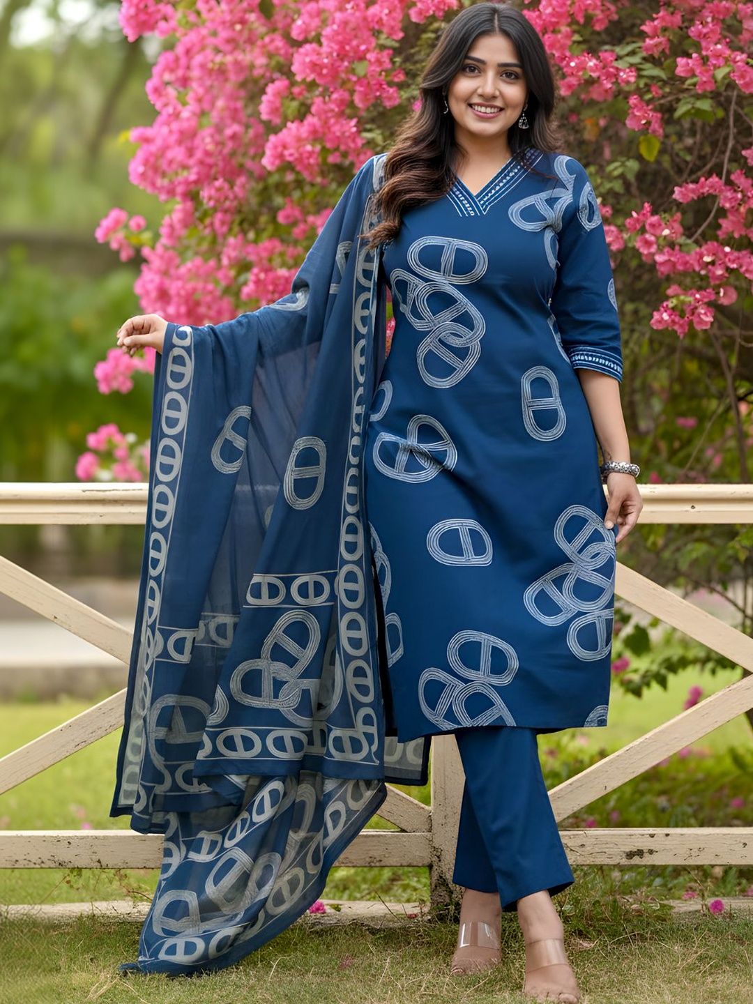 Navlik Women Printed Regular Chanderi Silk Kurta with Trousers & With Dupatta-picture-24