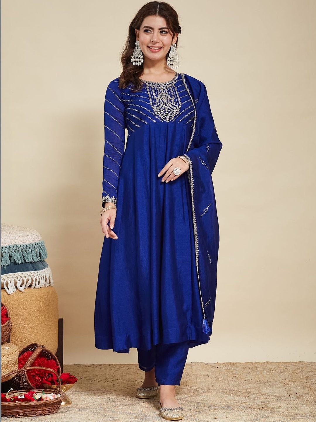 MOKOSH Women Ethnic Motifs Embroidered Regular Thread Work Pure Silk Kurta with Trousers & With Dupatta-picture-11