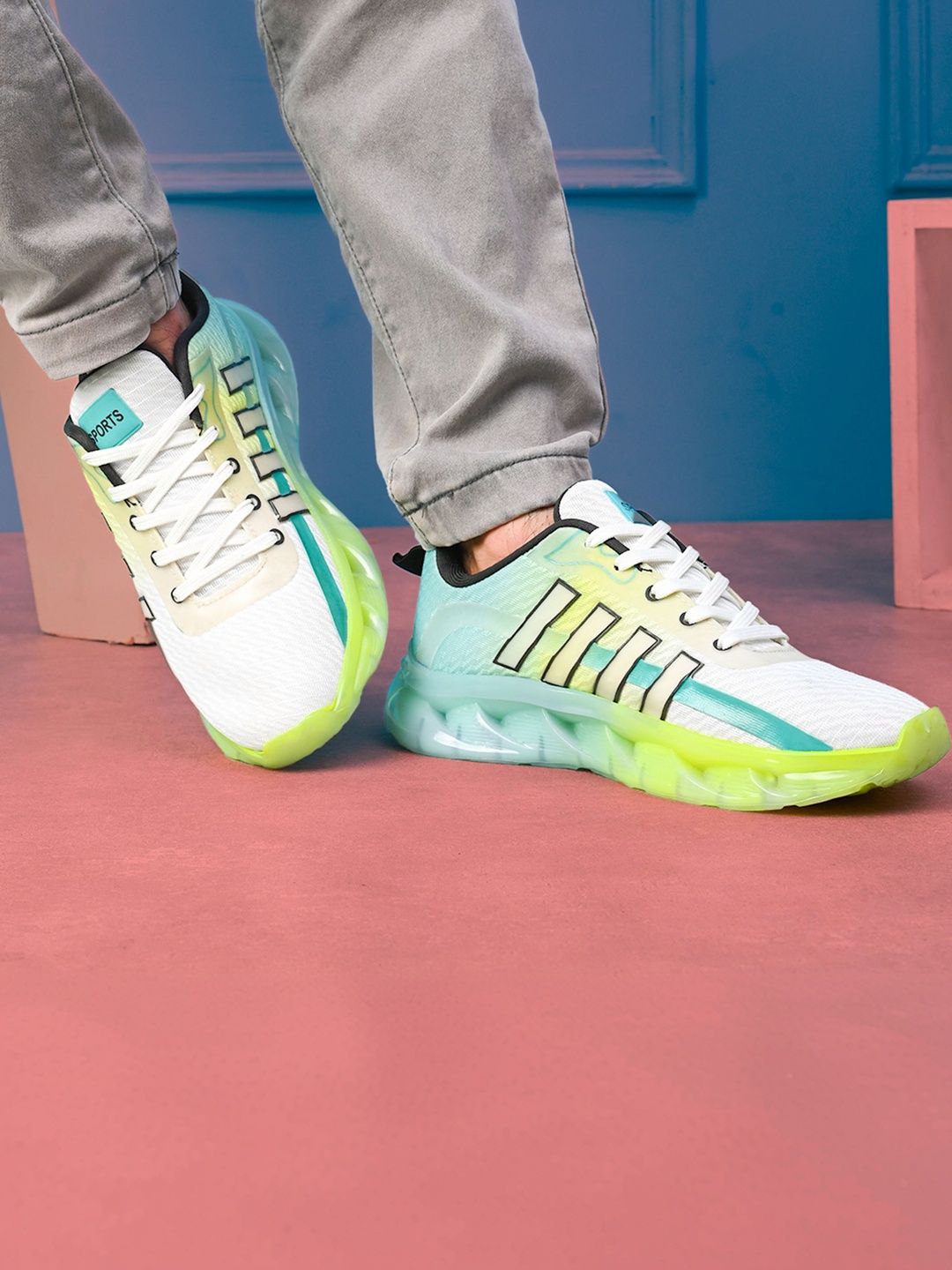 glitchez Men Colourblocked Sneakers-picture-53