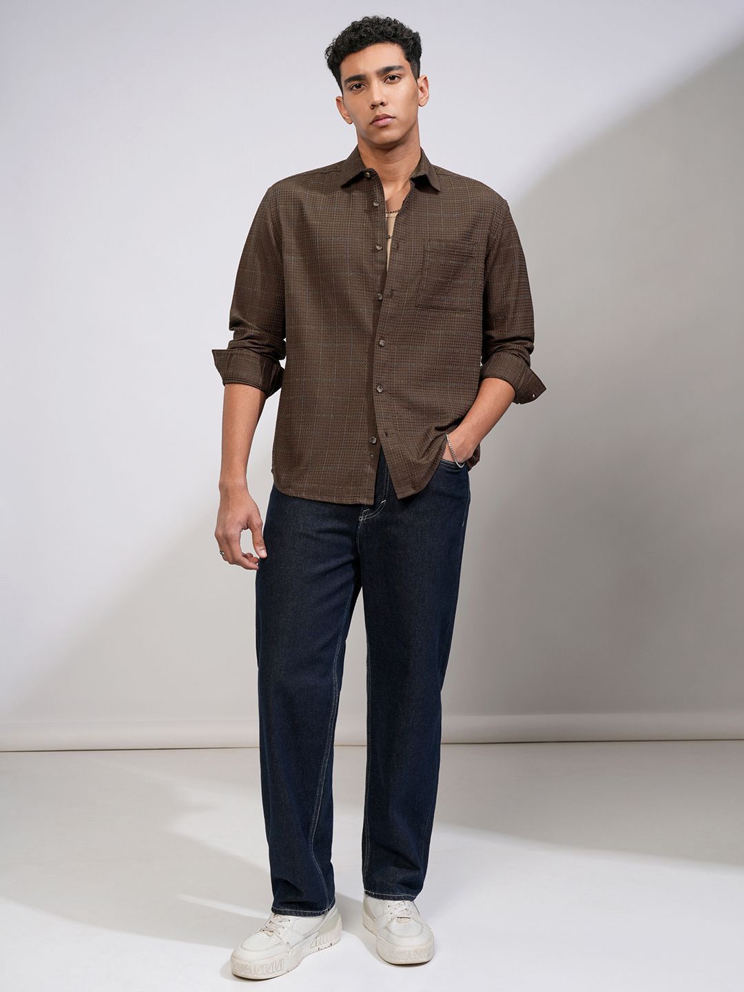 Men's Grey Standard Spread Collar Textured Cotton Casual Shirt