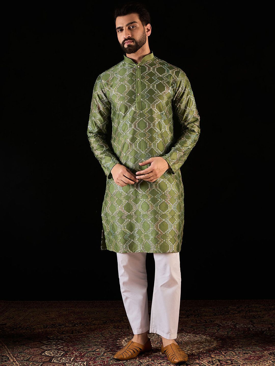 Anouk Green Geometric Gotta Patti Embroidered Mandarina Collar straight Kurta-picture-42