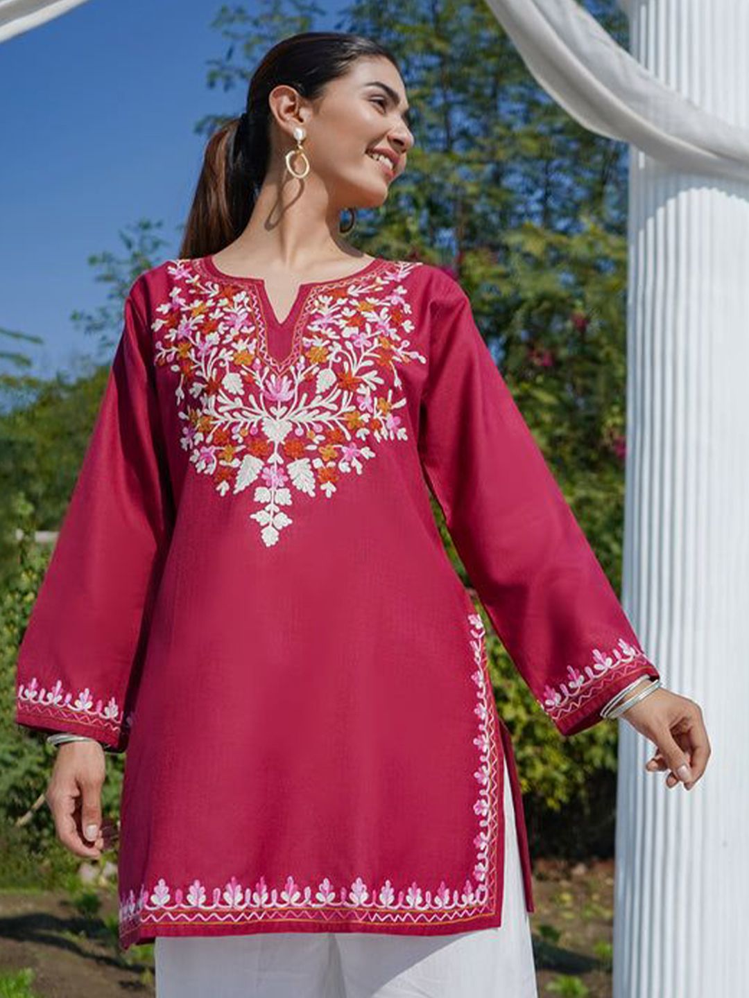 HOUSE OF KARI Floral Embroidered Notch Neck Kashmiri Aari Work Pure Cotton Short Kurta-picture-23