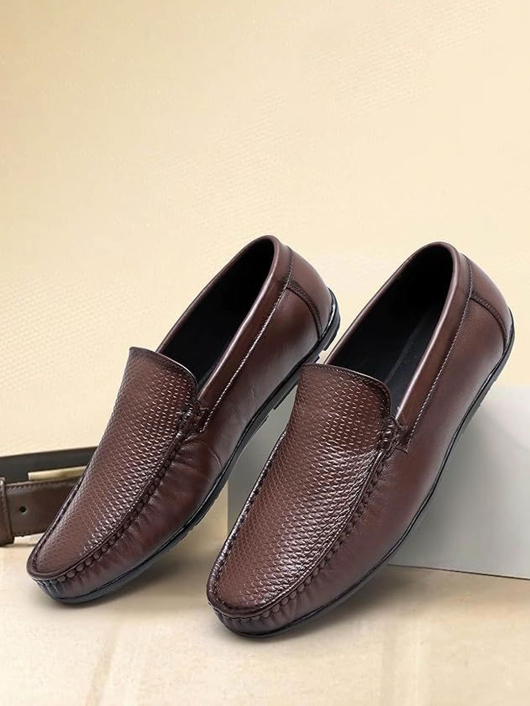 ARAMISH Men Perforations Leather Loafers-picture-11