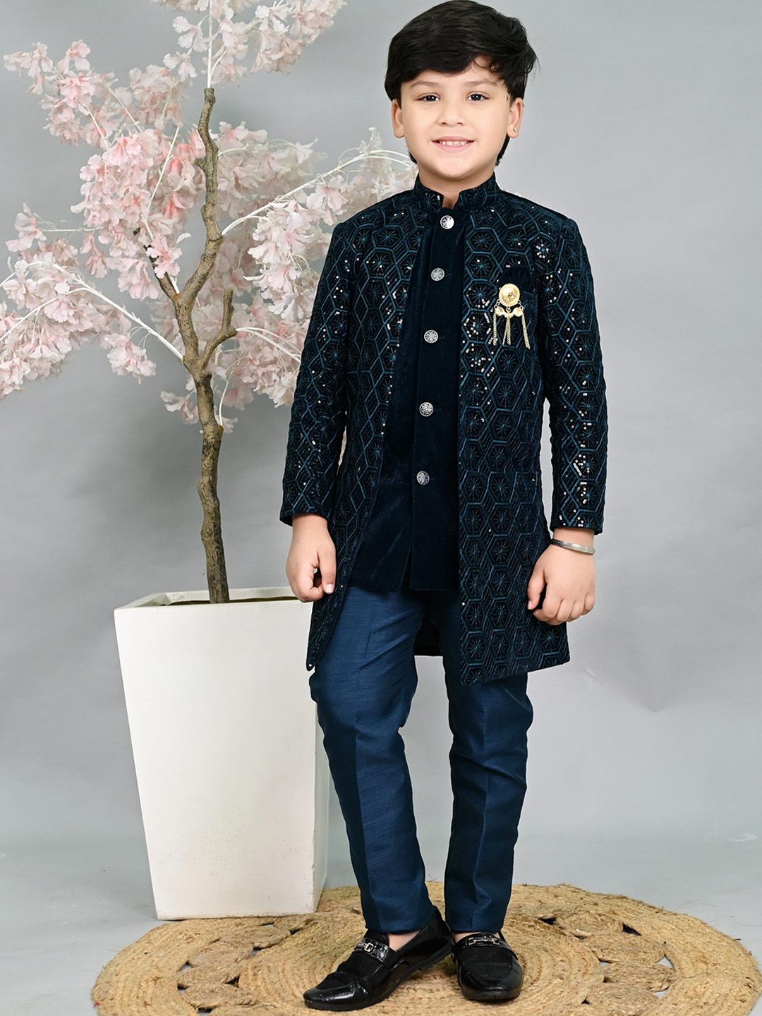 ahhaaaa Boys Sequin Embroidered Velvet Sherwani Set-image-47