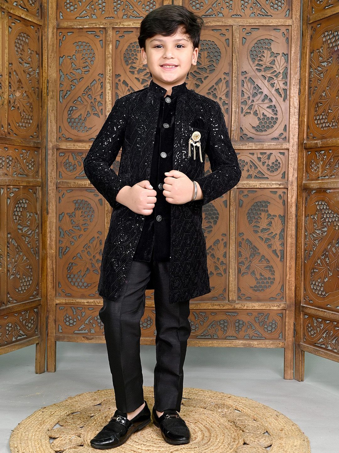 ahhaaaa Boys Sequin Embroidered Velvet Sherwani Set-image-48