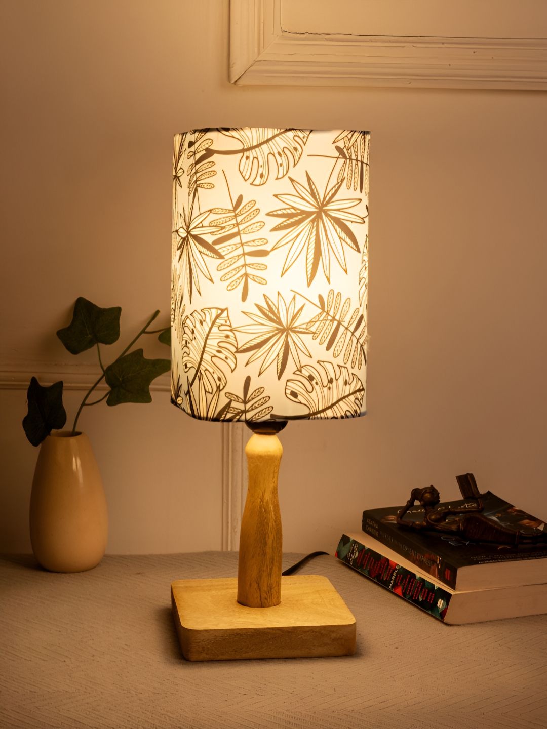 green girgit Blue Printed Wood Cylindrical Shaped Table Lamp with Bulb-image-24