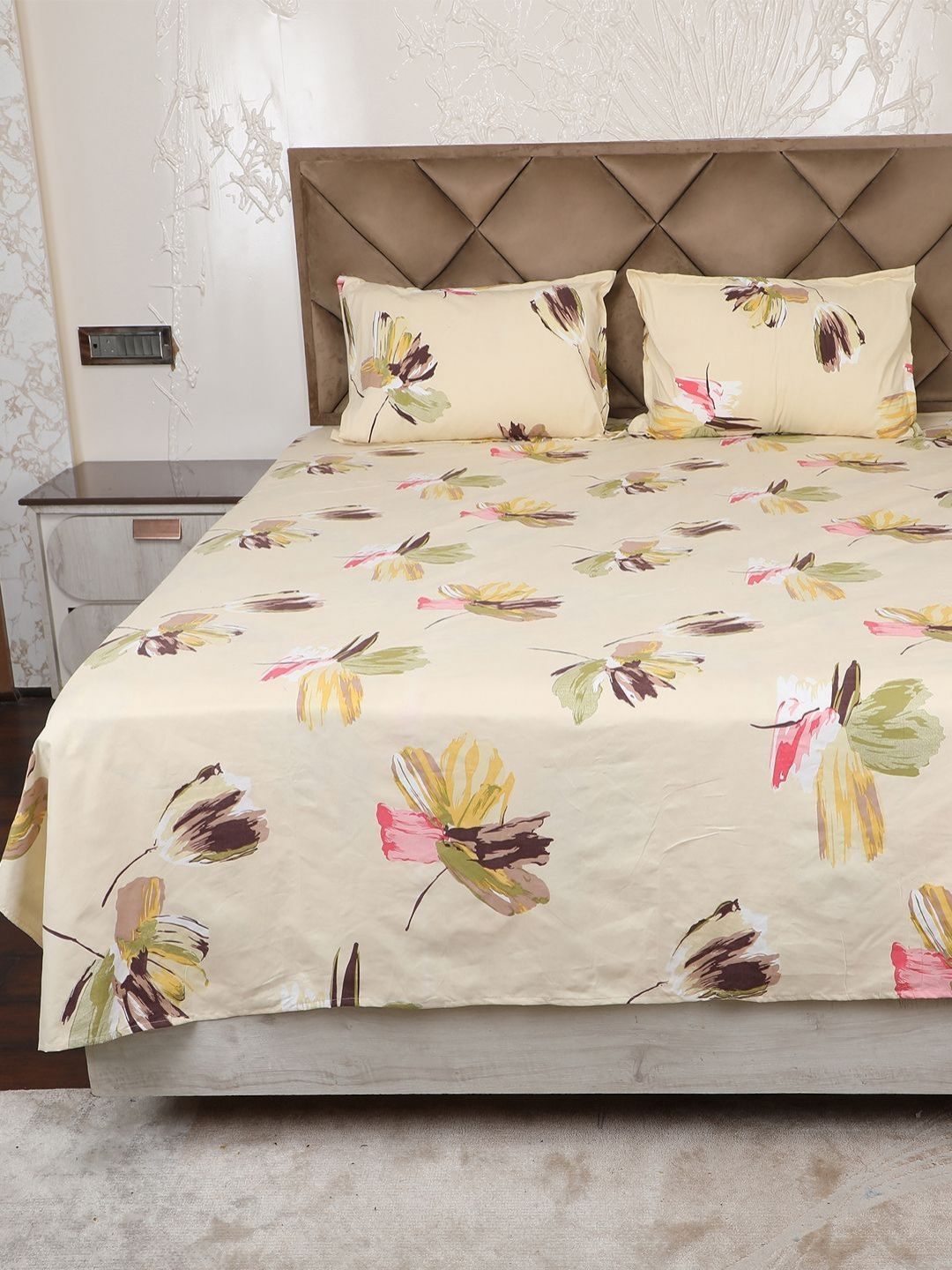 AVI Cream-Coloured & Yellow Floral 180 TC King Bedsheet with 2 Pillow Covers-picture-34