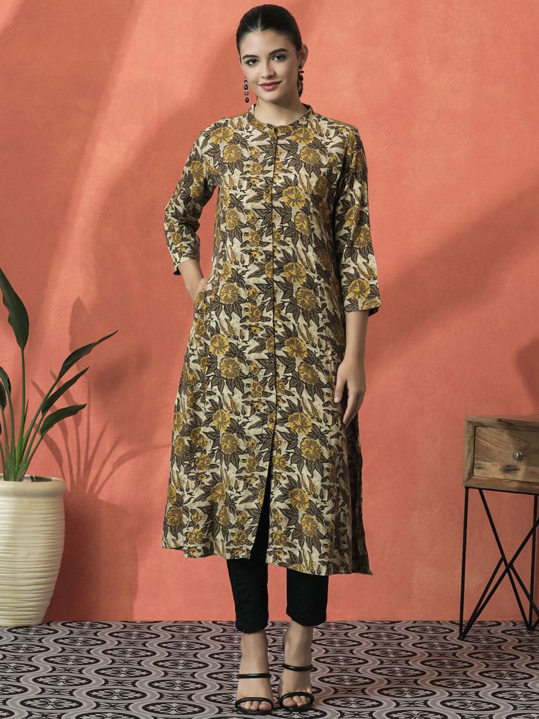 Sangria Sangria Floral Printed Mandarin Collar Three-Quarter Sleeves Panelled A-Line Kurta