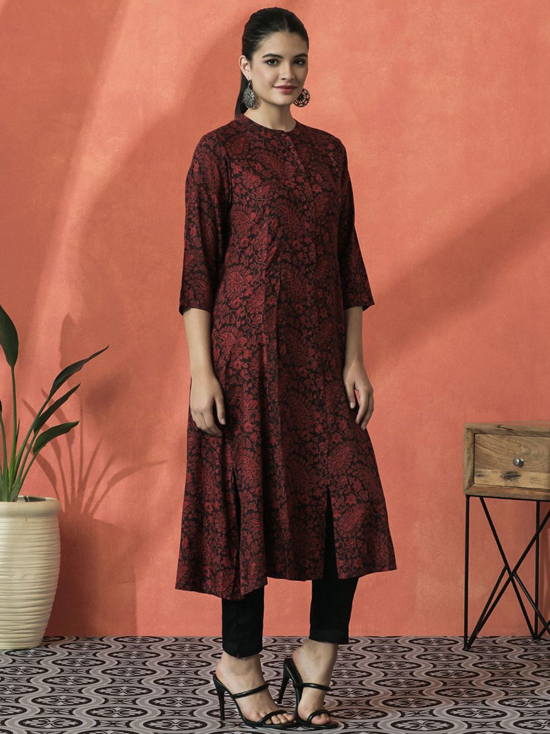 Magenta Bandhini Kurta With Mandarin Collar With 3/4 Sleeves main image 1