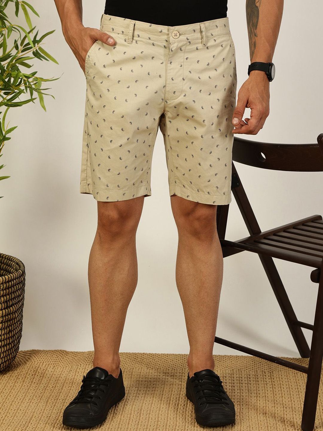 Mast & Harbour Men Printed Slim Fit Cotton Chino Shorts-picture-37