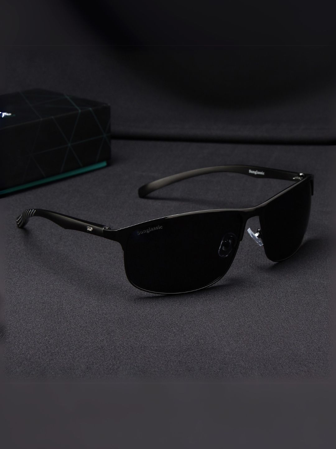 SUNGLASSIC Unisex Rectangle Sunglasses With Polarised and UV Protected Lens Radiant-image-37