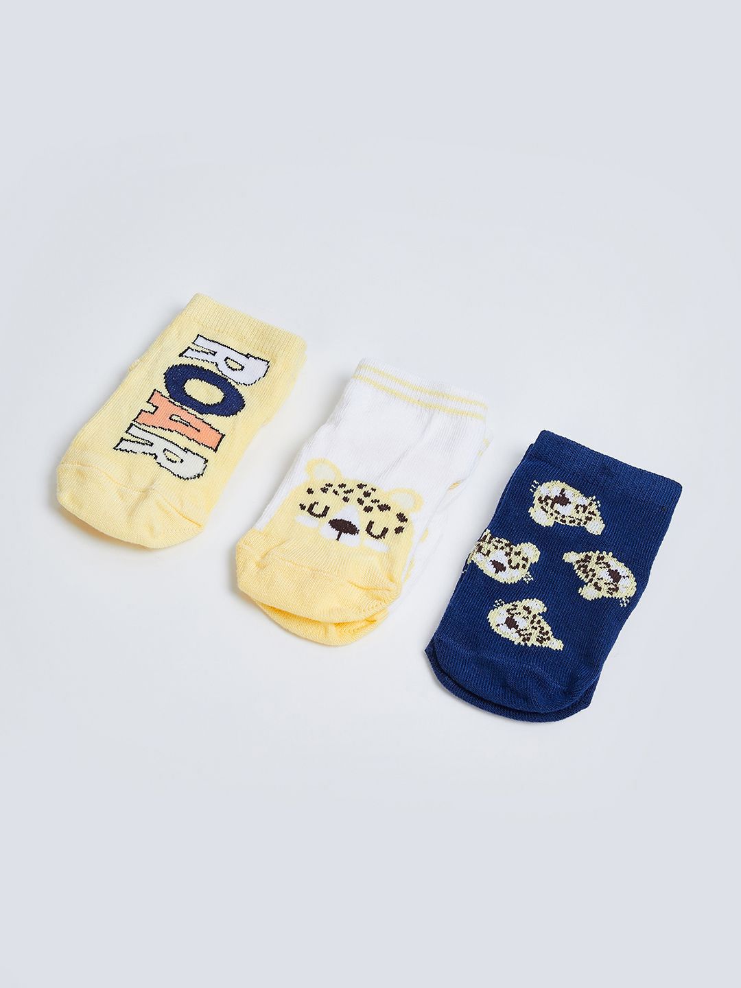 max Boys Pack Of 3 Ankle Length Anti Skid Socks-image-29