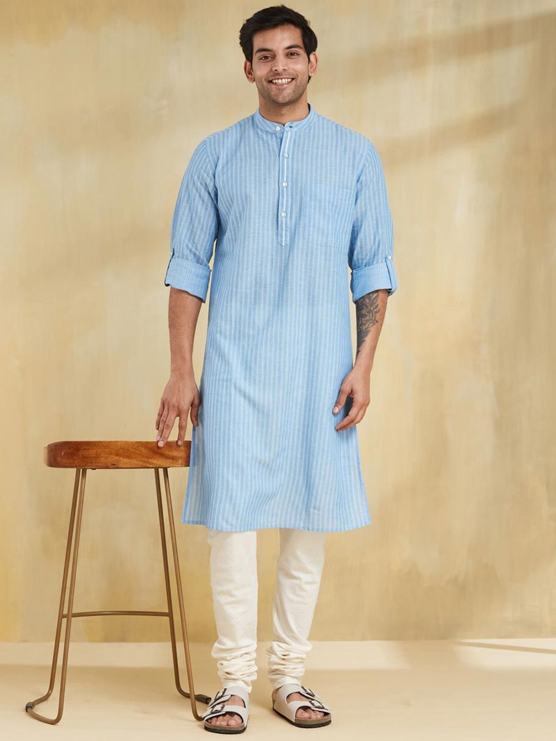 Fabindia DIVISIVE Embroidered Thread Work Mandarin Collar Straight Kurta-image-21