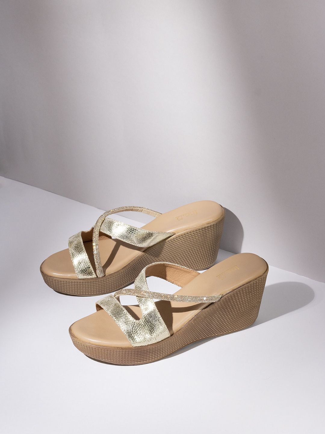 Inc 5 Striped Party Wedge Sandals-picture-48