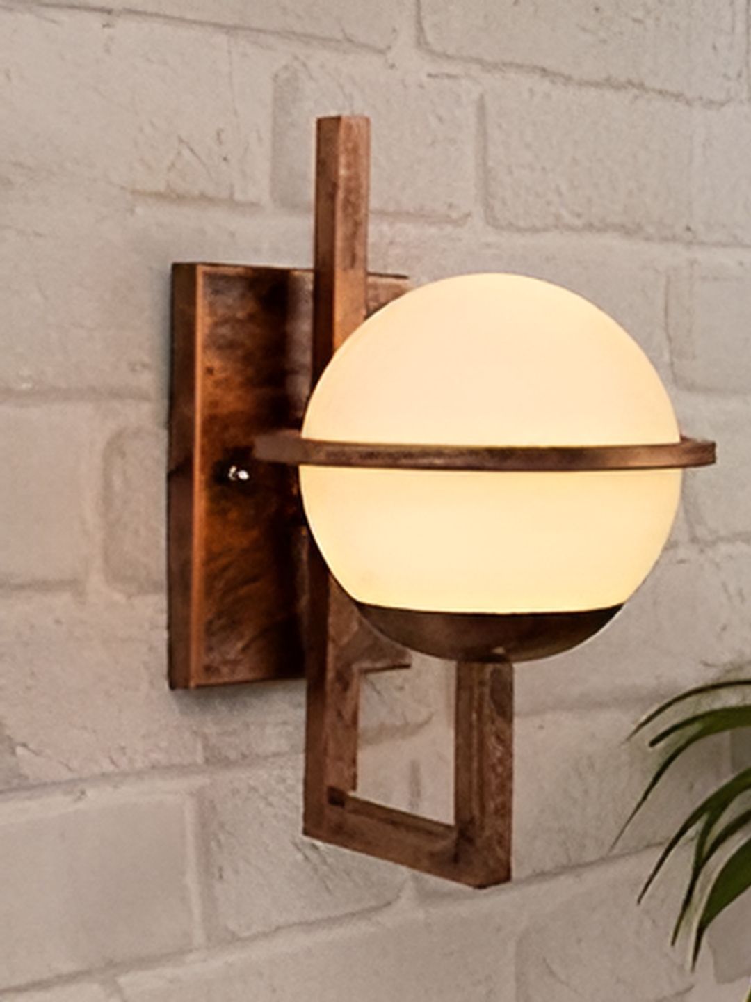 GAUVIK Brown Metal Spherical Shaped Wall Lamp-picture-30