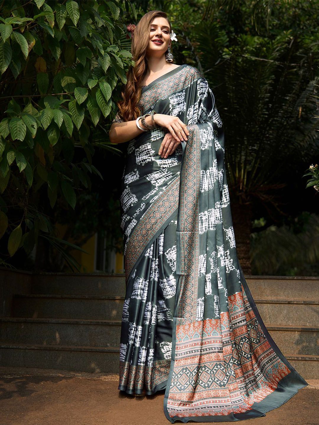 Mitera Tie and Dye Poly Crepe Block Print Saree-picture-35