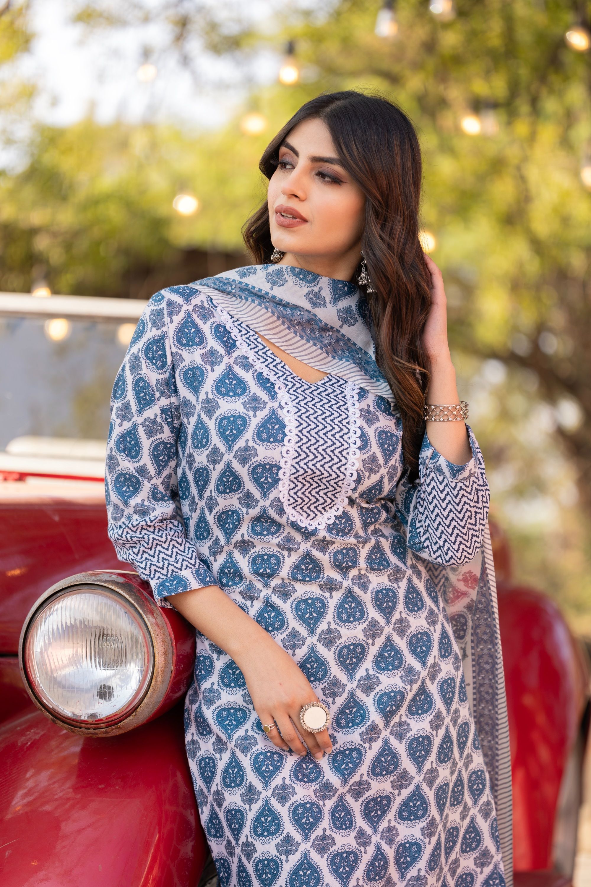 Anouk Women Ethnic Motifs Printed Regular Kurta with Trousers & With Dupatta