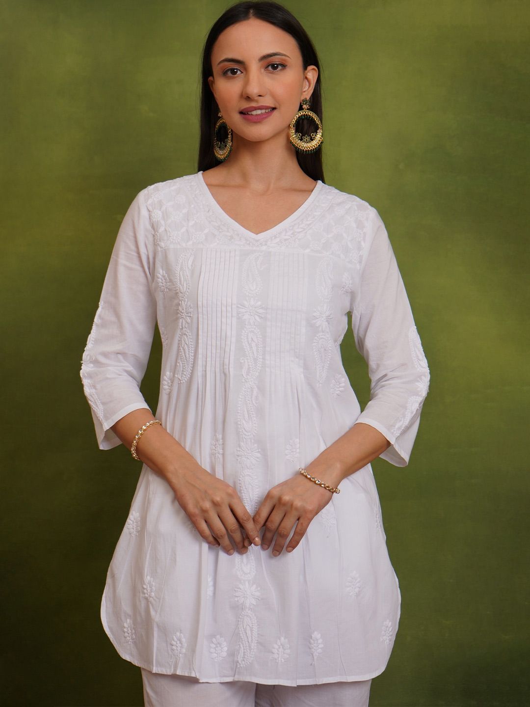 HOUSE OF KARI Floral Embroidered Cotton Chikankari A-Line Short Kurta-picture-18