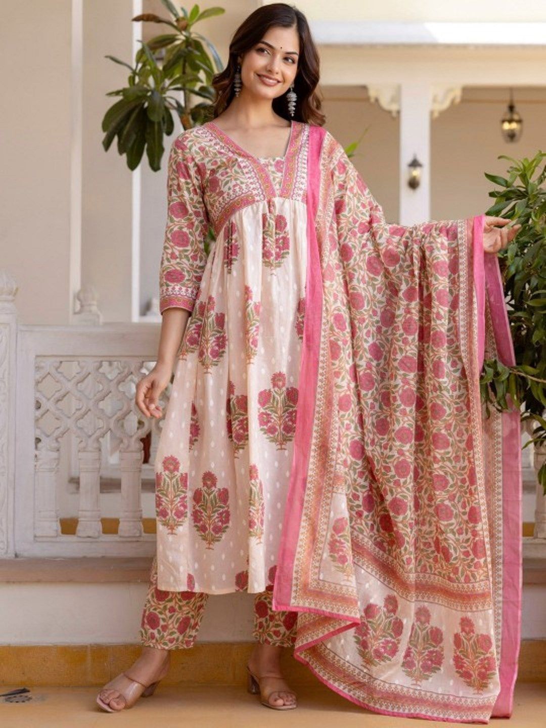 Women Cream Rose Printed Kurta With Palazzos