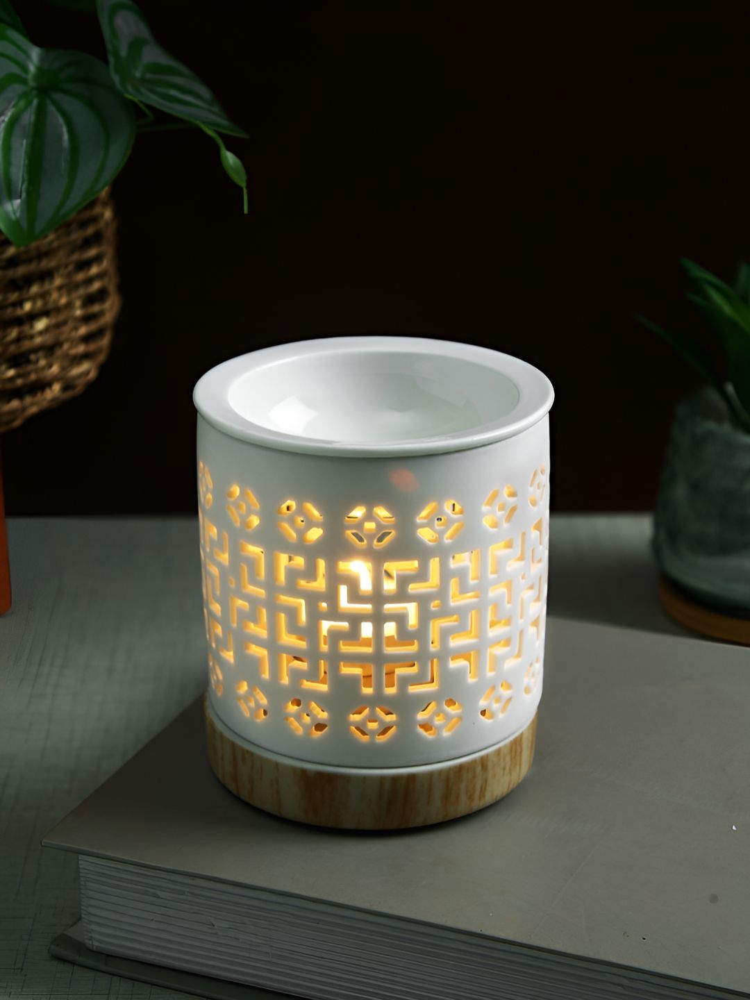 TAYHAA White & Beige Textured Ceramic Aroma OilDiffusers-picture-15
