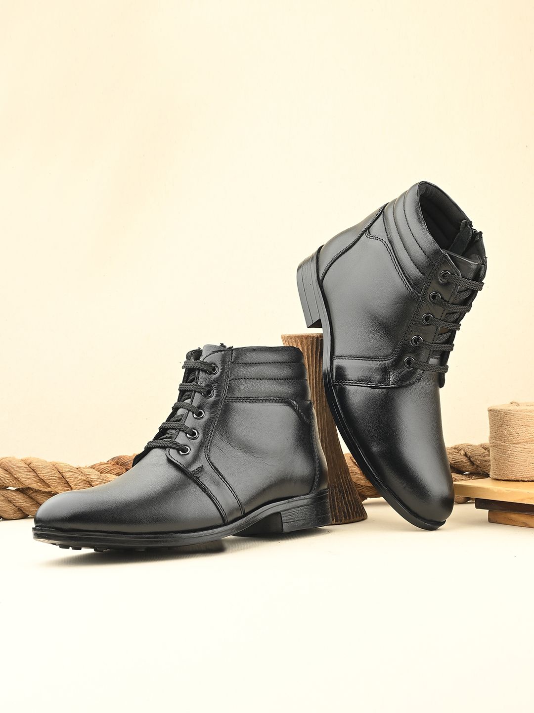 The Roadster Lifestyle Co Men Textured Regular Boots-picture-24