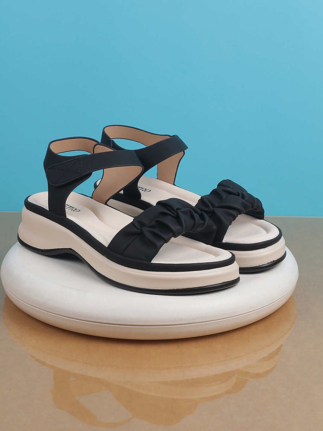 Mochi Women Open Toe Flats-picture-41