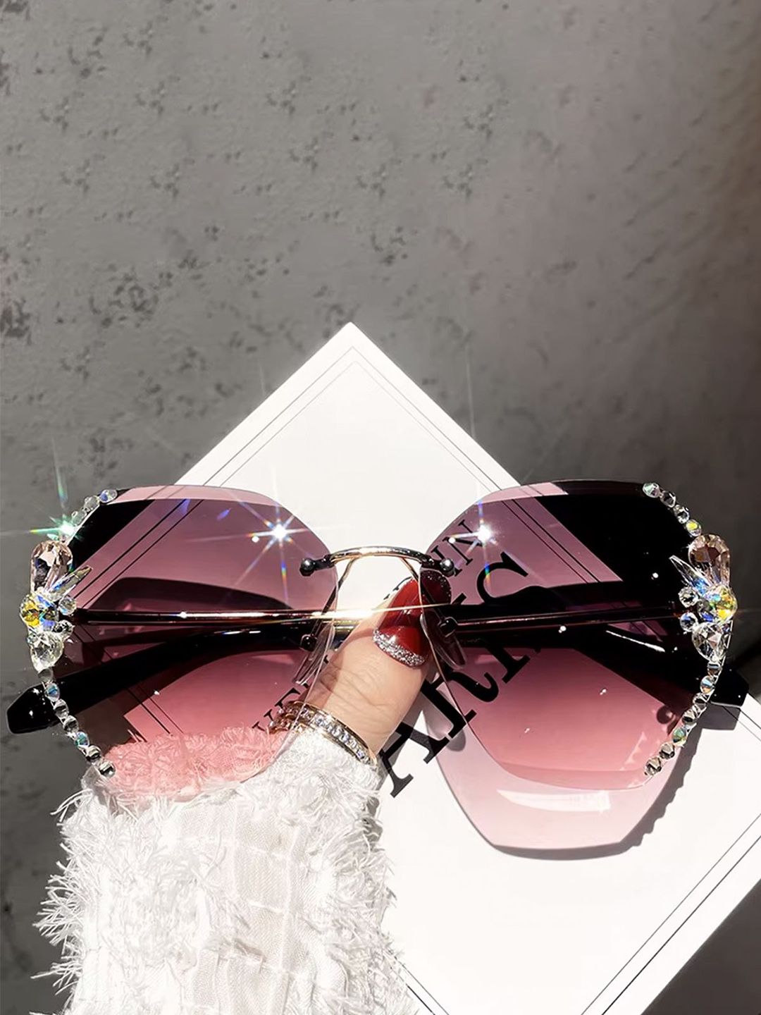 HAYDEN haiza Women Round Sunglasses with UV Protected Lens-image-22