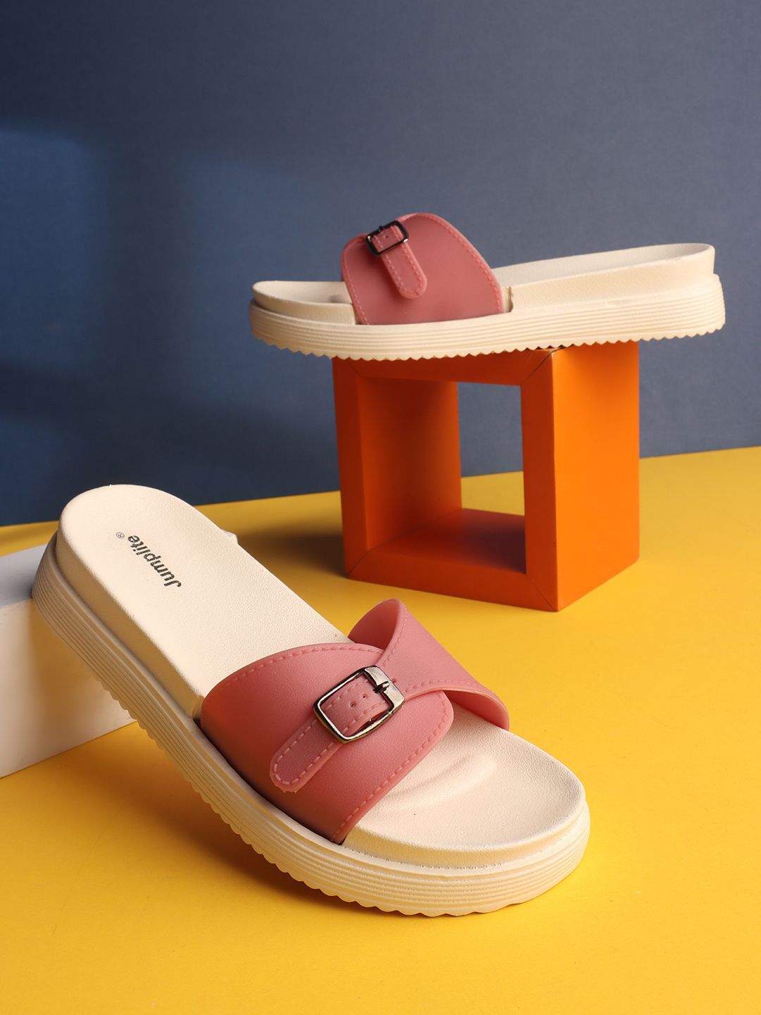 JUMPLITE Women Open Toe Flats-image-46