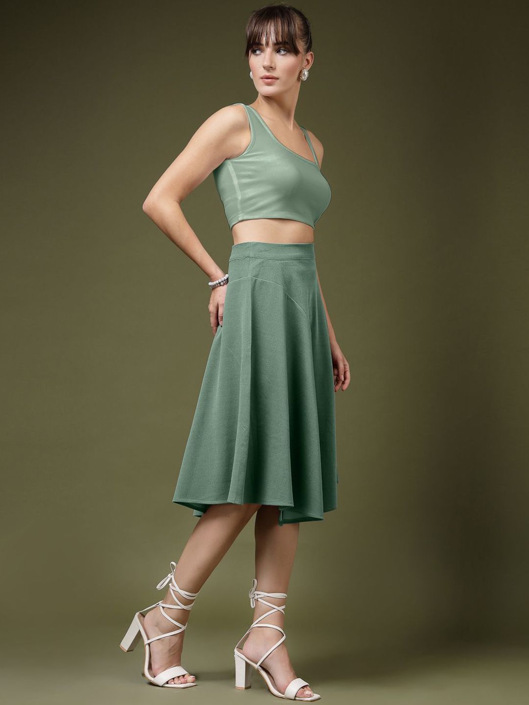 Solid, A-line, knee length skirt
