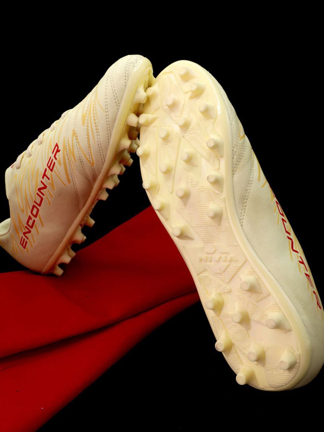 NIVIA Men Football Non-Marking Shoes-picture-39