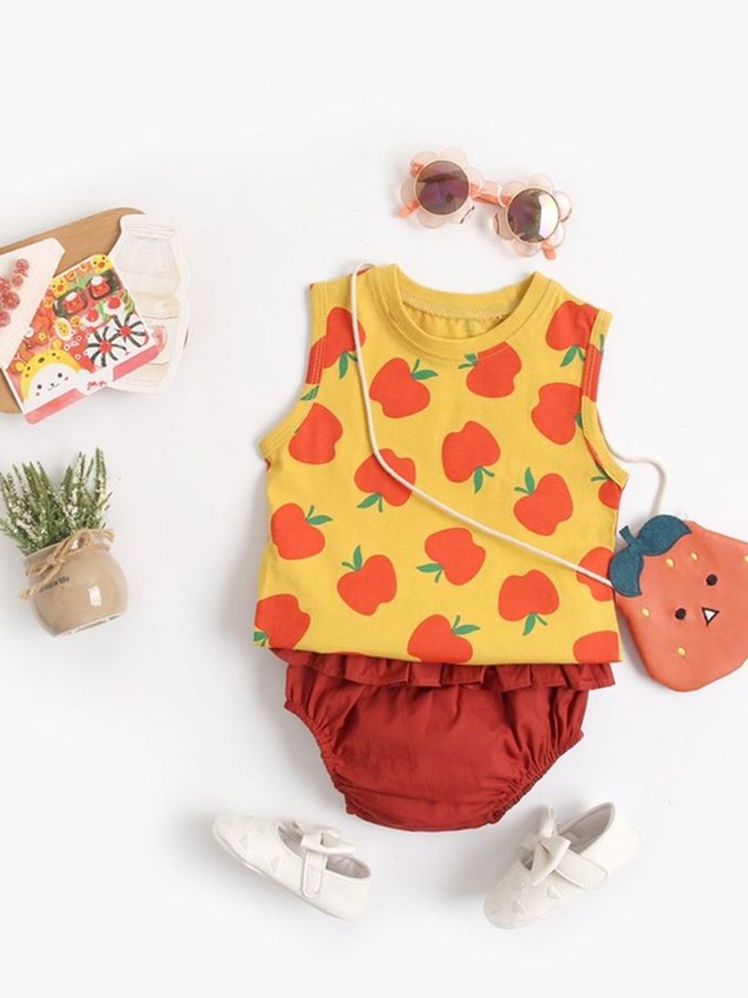 LULU & SKY Girls Printed T-shirt with Shorts-picture-57