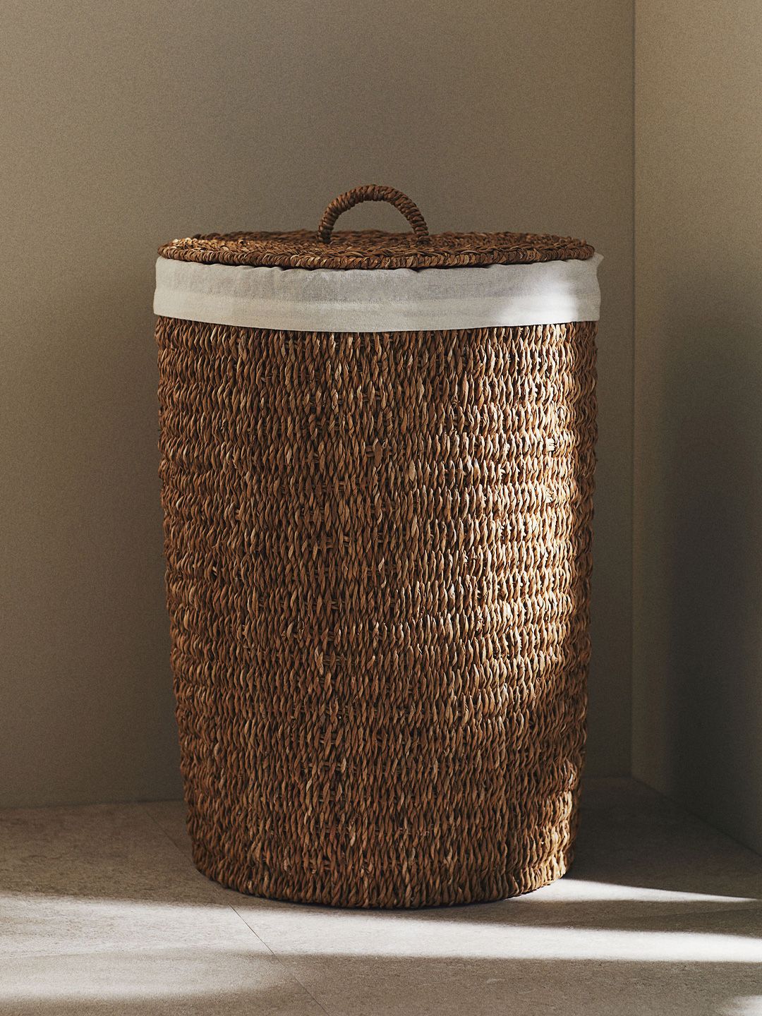 H&M Extra-large Seagrass Laundry Basket-picture-24