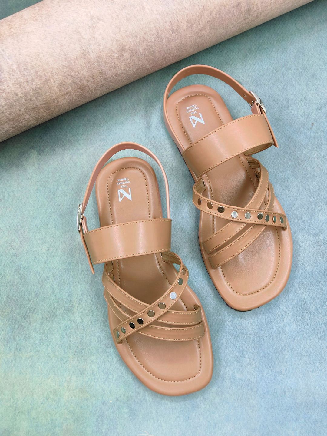 THE MADRAS TRUNK Women Open Toe Flats-picture-41