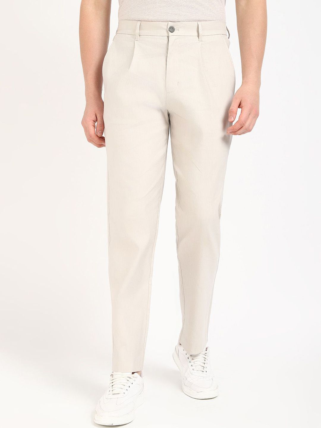 Calvin Klein Jeans Men Straight Fit Mid-Rise Pleated Chinos Trousers-picture-28