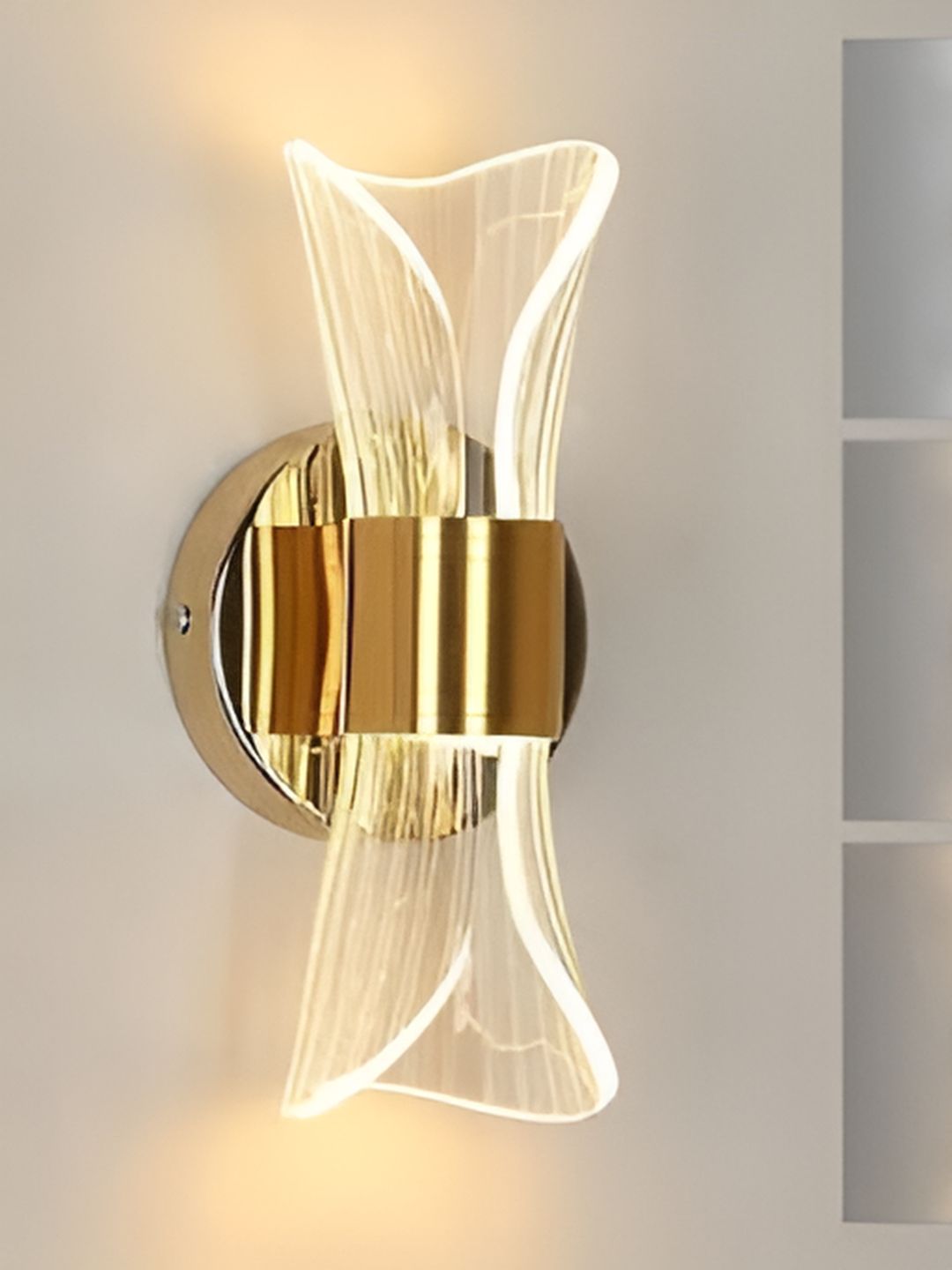 KINIS Transparent Acrylic Abstract Shaped Shaped Wall Lamp-image-15