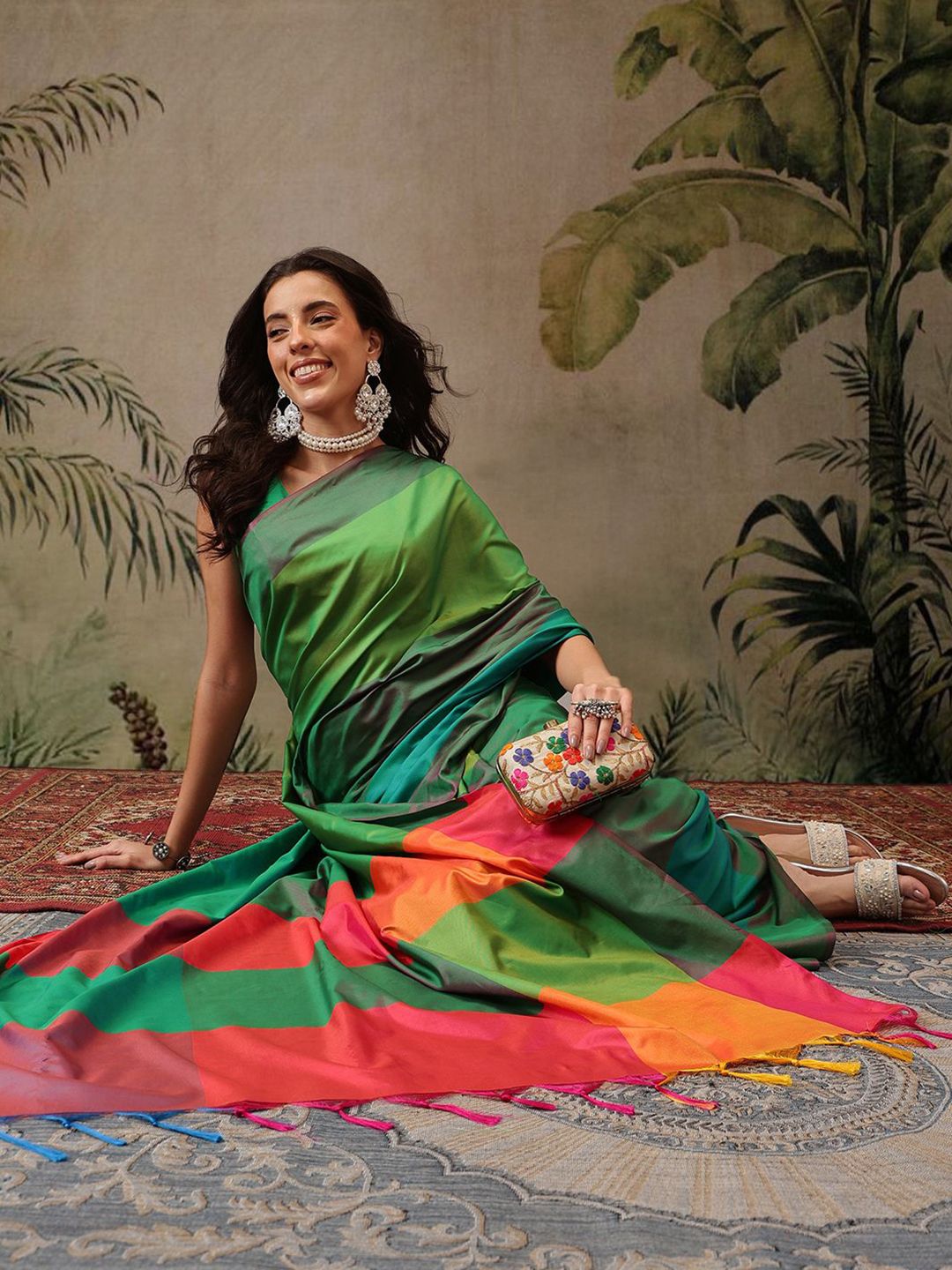 DIVASTRI Colourblocked Art Silk Uppada Saree-picture-51